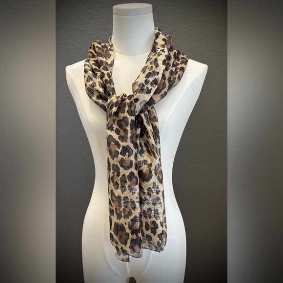Subtly Shiny Leopard Print Scarf with gold metallic embellishment - Picture 3 of 6